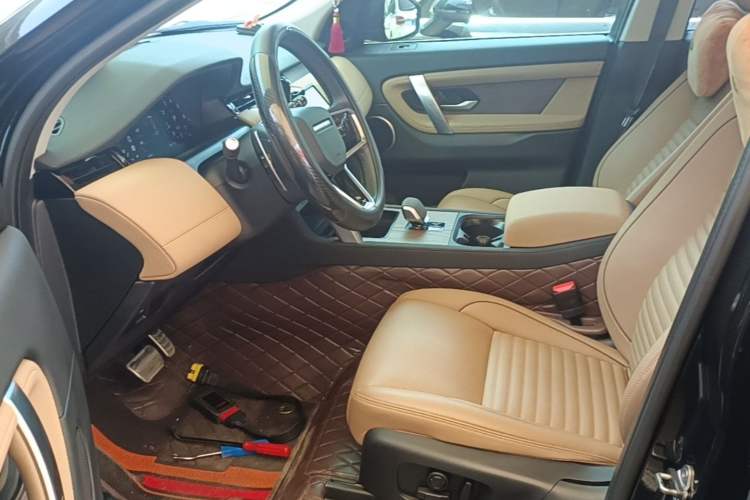 Used Land Rover Discovery Sport 2024 Performance Tech Edition Left Front Seat