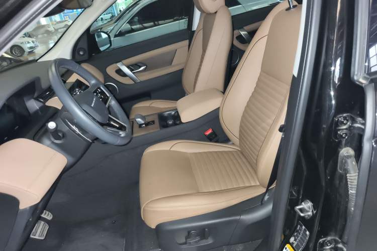 Used Land Rover Discovery Sport 2024 Luxury Custom Edition Left Front Seat