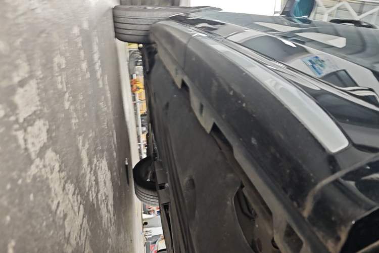 Used Land Rover Discovery Sport 2024 Performance Tech Edition Left Side Sill