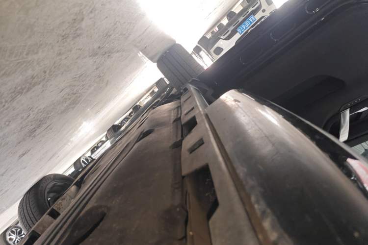 Used Land Rover Discovery Sport 2024 Performance Tech Edition Left Side Sill