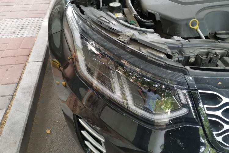 Used Land Rover Discovery Sport 2024 Performance Tech Edition Right Front Headlight