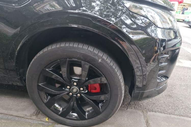 Used Land Rover Discovery Sport 2024 Luxury Custom Edition Right Front Wheel Hub