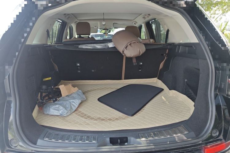 Used Land Rover Discovery Sport 2024 Performance Tech Edition Trunk