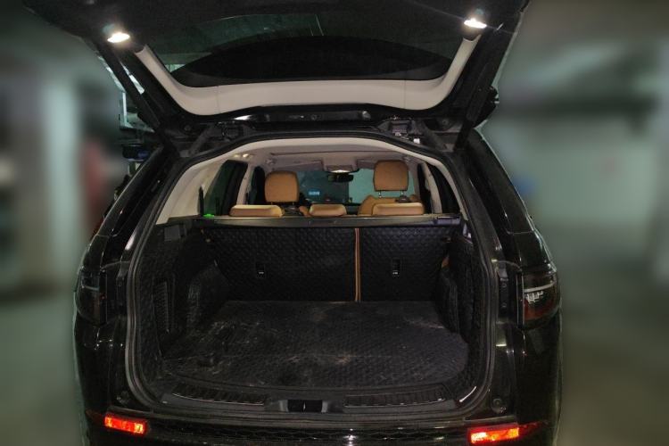 Used Land Rover Discovery Sport 2024 Performance Tech Edition Trunk