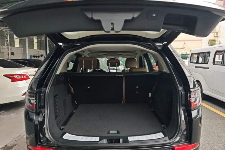 Used Land Rover Discovery Sport 2024 Performance Tech Edition Trunk