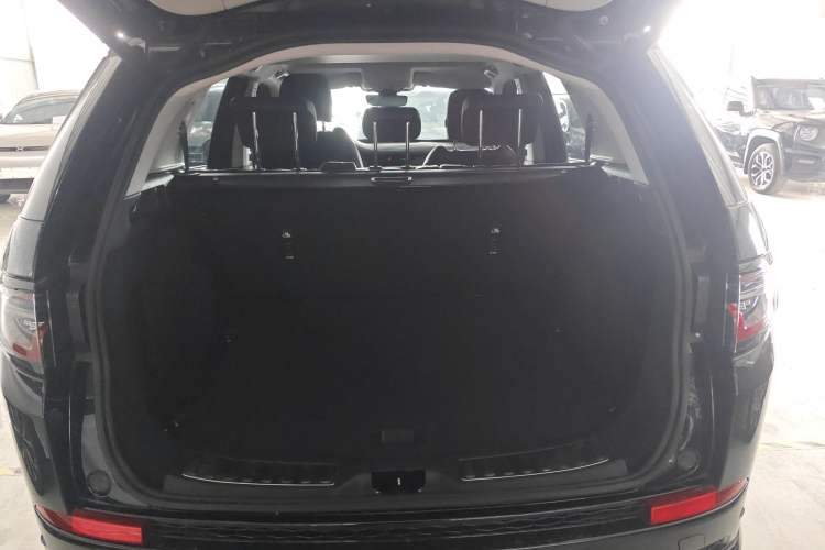 Used Land Rover Discovery Sport 2024 Performance Tech Edition Trunk