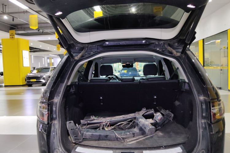 Used Land Rover Discovery Sport 2024 Luxury Custom Edition Trunk