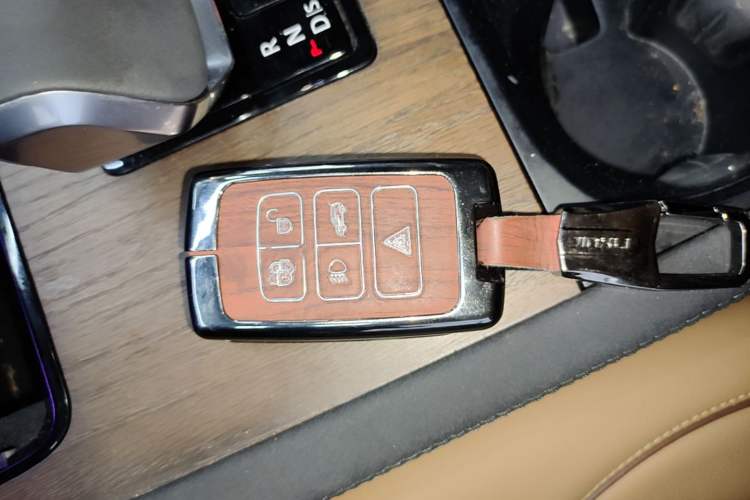 Used Land Rover Discovery Sport 2024 Performance Tech Edition Vehicle Key