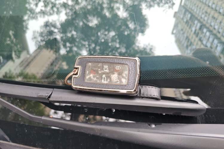 Used Land Rover Discovery Sport 2024 Luxury Custom Edition Vehicle Key