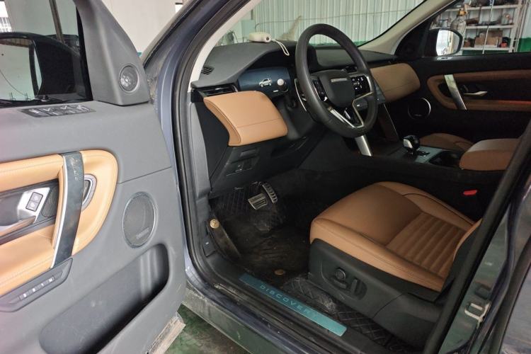 Used Land Rover Discovery Sport 2024 Luxury Custom Edition Driver Seat