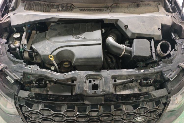 Used Land Rover Discovery Sport 2024 Luxury Custom Edition Engine Bay