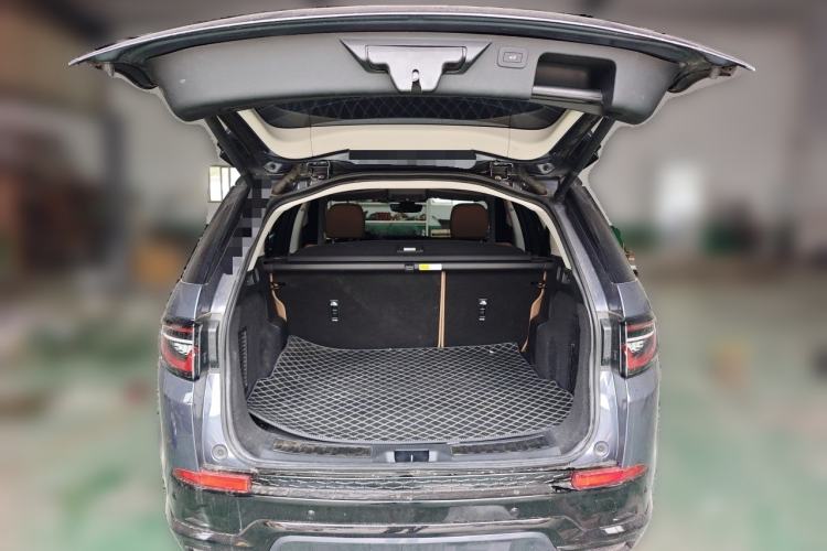 Used Land Rover Discovery Sport 2024 Luxury Custom Edition Trunk
