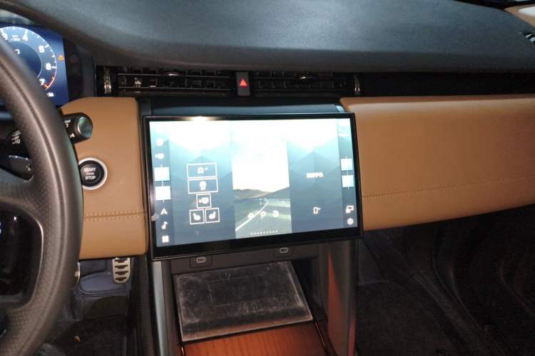 Used Land Rover Discovery Sport 2024 Luxury Custom Edition Audio And AC Panel