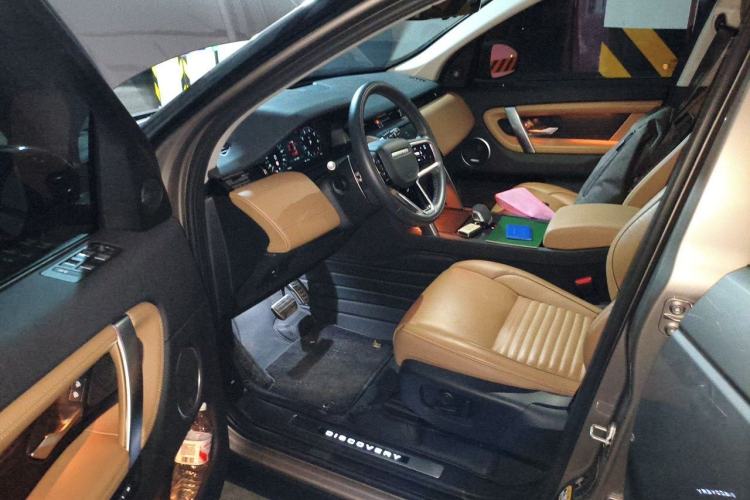 Used Land Rover Discovery Sport 2024 Luxury Custom Edition Driver Seat