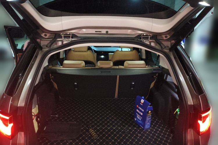 Used Land Rover Discovery Sport 2024 Luxury Custom Edition Trunk