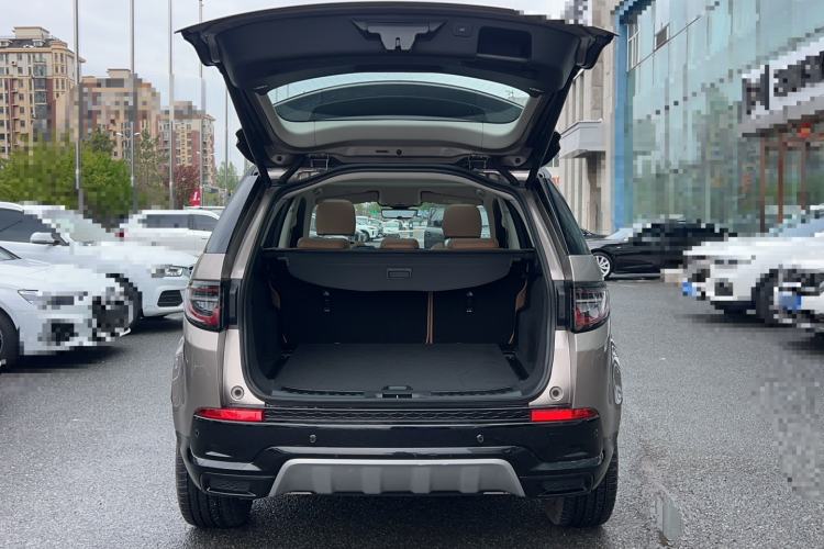 Used Land Rover Discovery Sport 2024 Luxury Custom Edition Trunk