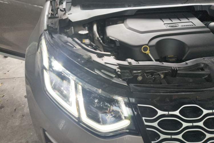 Used Land Rover Discovery Sport 2024 Luxury Custom Edition Engine Bay Right