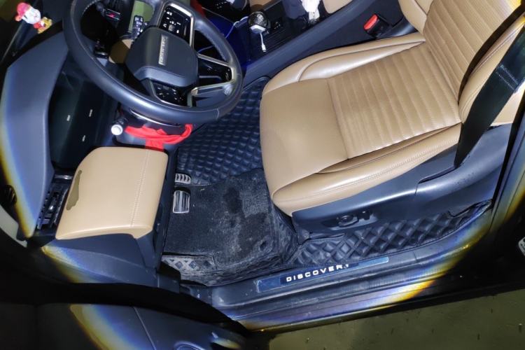Used Land Rover Discovery Sport 2024 Luxury Custom Edition Left Front Seat