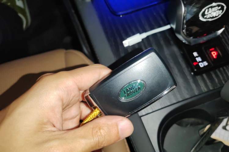 Used Land Rover Discovery Sport 2024 Luxury Custom Edition Vehicle Key