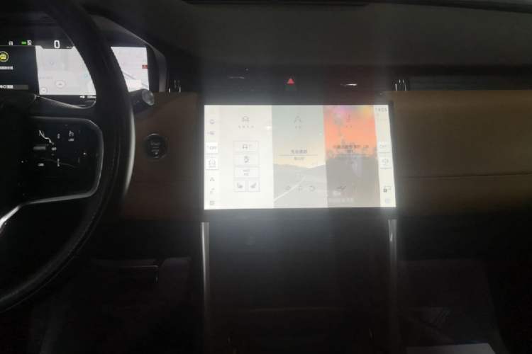 Used Land Rover Discovery Sport 2024 Luxury Custom Edition Audio And AC Panel
