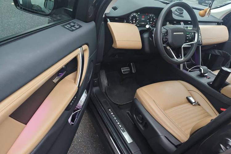 Used Land Rover Discovery Sport 2024 Luxury Custom Edition Driver Seat