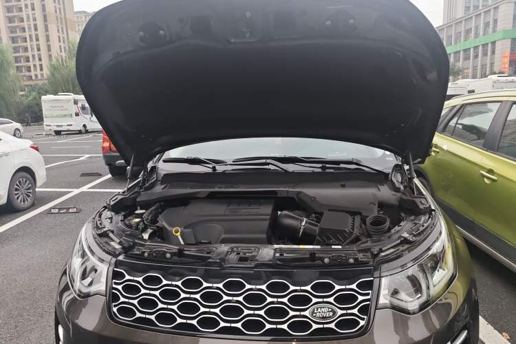 Used Land Rover Discovery Sport 2024 Luxury Custom Edition Engine Bay