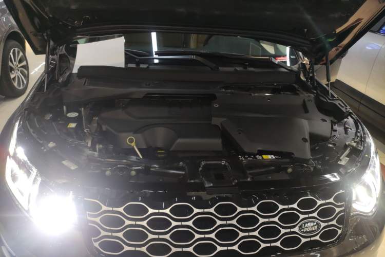 Used Land Rover Discovery Sport 2024 Luxury Custom Edition Engine Bay