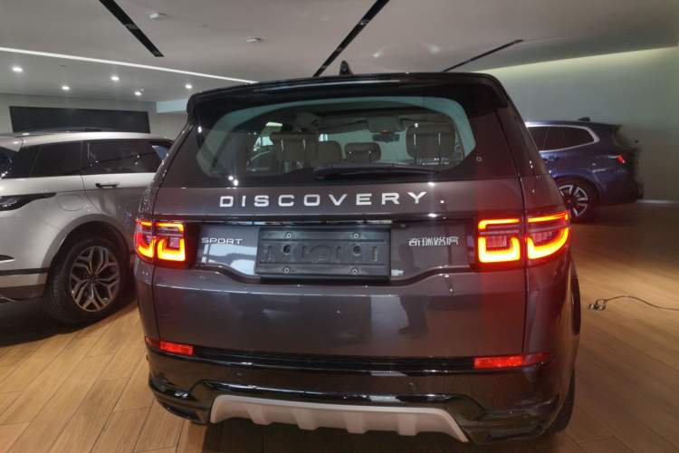 Used Land Rover Discovery Sport 2024 Luxury Custom Edition Exterior 4