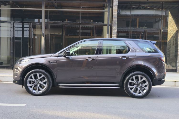 Used Land Rover Discovery Sport 2024 Luxury Custom Edition Exterior 5