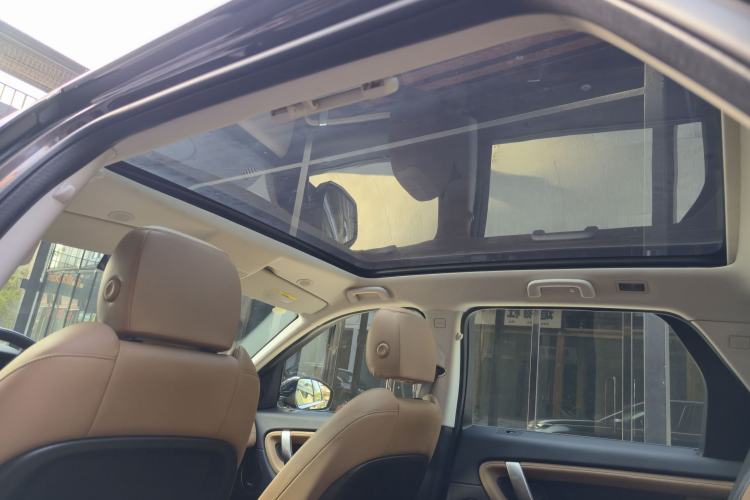 Used Land Rover Discovery Sport 2024 Luxury Custom Edition Interior 11