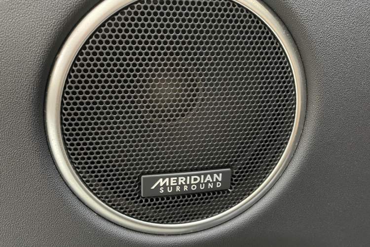 Used Land Rover Discovery Sport 2024 Luxury Custom Edition Interior 3