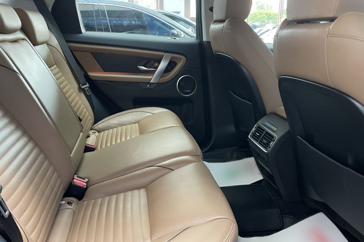 Used Land Rover Discovery Sport 2024 Luxury Custom Edition Interior 6