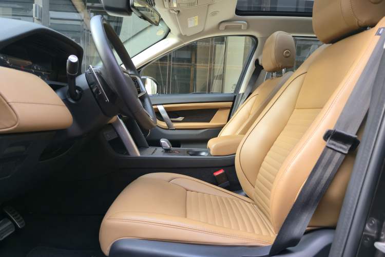 Used Land Rover Discovery Sport 2024 Luxury Custom Edition Interior 7