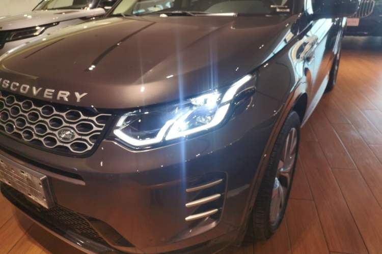 Used Land Rover Discovery Sport 2024 Luxury Custom Edition Left Front Headlight