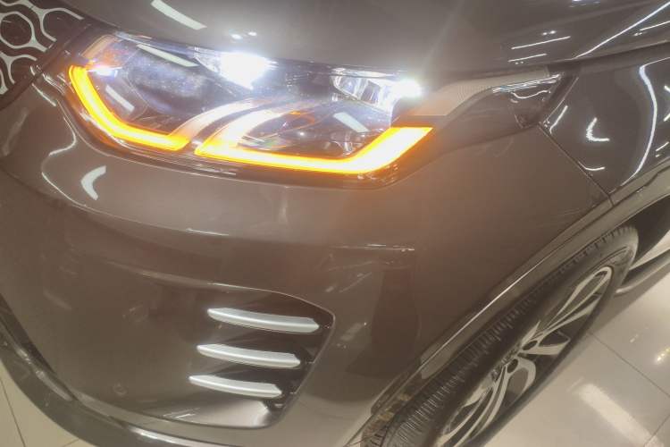 Used Land Rover Discovery Sport 2024 Performance Tech Edition Left Front Headlight