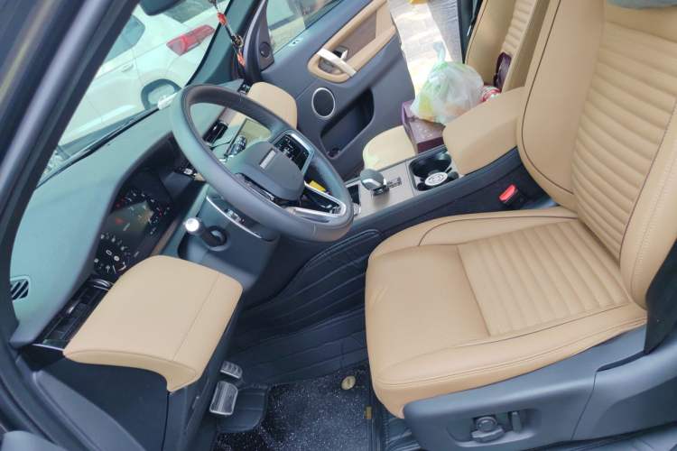 Used Land Rover Discovery Sport 2024 Performance Tech Edition Left Front Seat