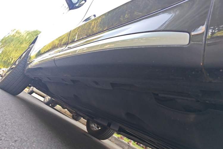 Used Land Rover Discovery Sport 2024 Performance Tech Edition Left Side Sill