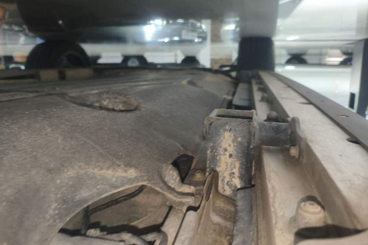 Used Land Rover Discovery Sport 2024 Performance Tech Edition Left Side Sill