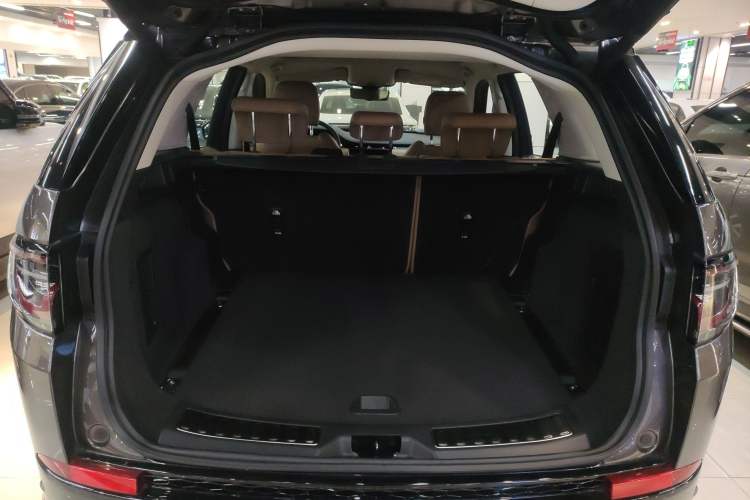 Used Land Rover Discovery Sport 2024 Luxury Custom Edition Trunk