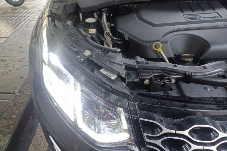 Used Land Rover Discovery Sport 2024 Performance Tech Edition Engine Bay Right