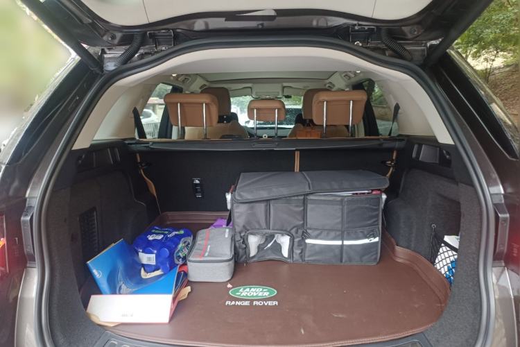 Used Land Rover Discovery Sport 2024 Performance Tech Edition Trunk