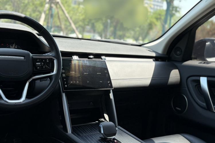 Used Land Rover Discovery Sport 2024 Luxury Custom Edition Audio And AC Panel