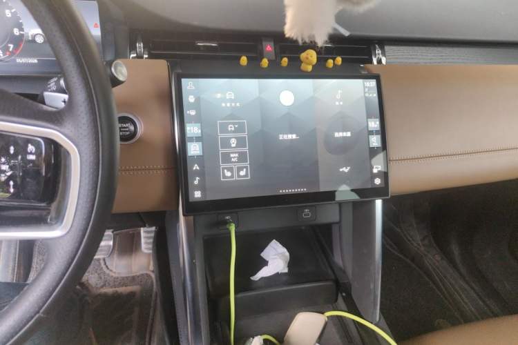 Used Land Rover Discovery Sport 2024 Luxury Custom Edition Audio And AC Panel