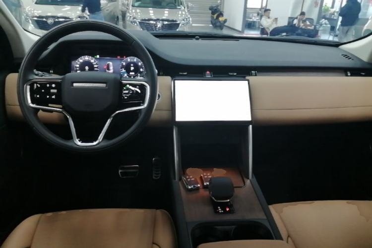 Used Land Rover Discovery Sport 2024 Performance Tech Edition Center Console