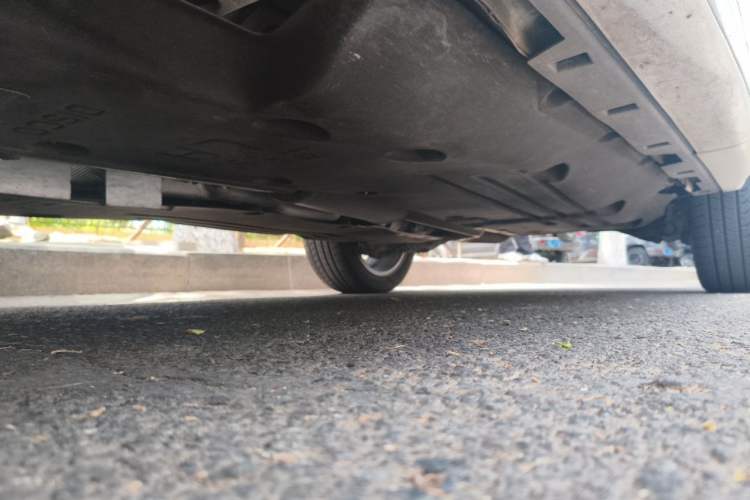 Used Land Rover Discovery Sport 2024 Performance Tech Edition Chassis Front Left