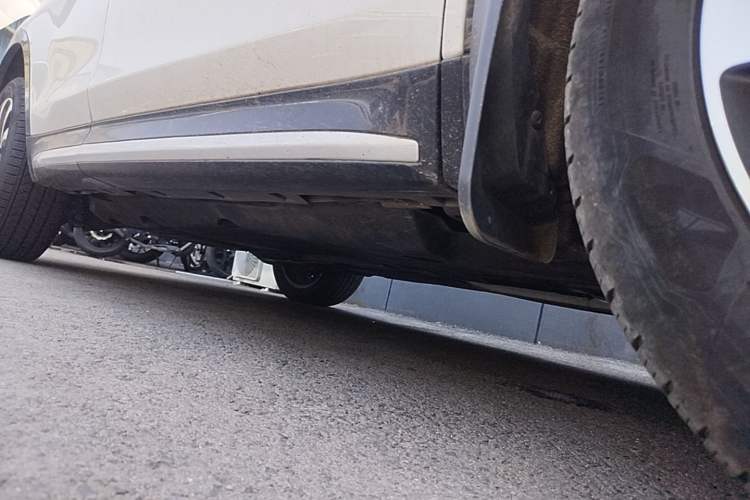 Used Land Rover Discovery Sport 2024 Performance Tech Edition Chassis Front Right