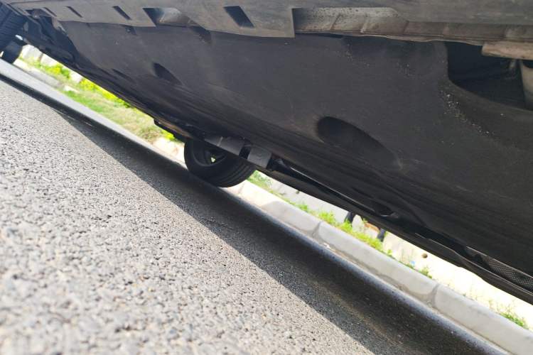 Used Land Rover Discovery Sport 2024 Luxury Custom Edition Chassis Rear Left