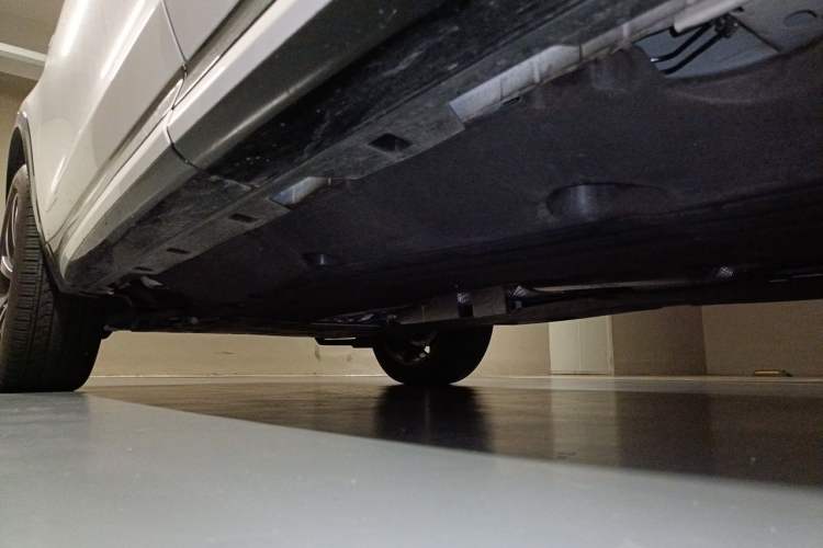 Used Land Rover Discovery Sport 2024 Luxury Custom Edition Chassis Rear Left