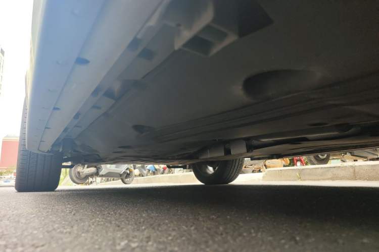 Used Land Rover Discovery Sport 2024 Luxury Custom Edition Chassis Rear Left