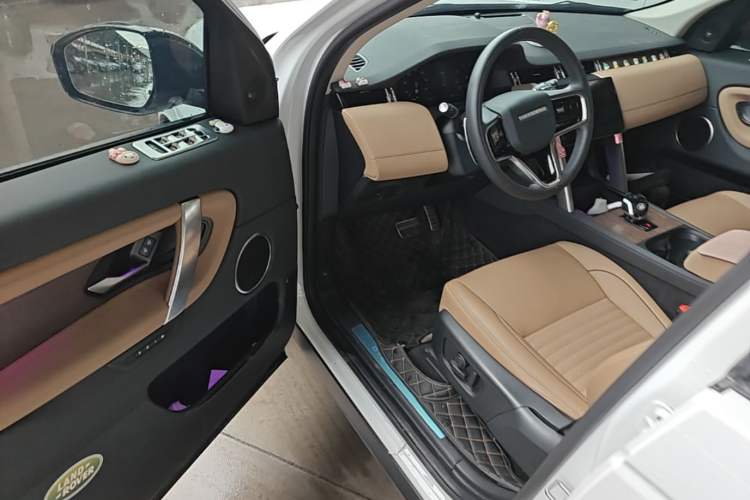 Used Land Rover Discovery Sport 2024 Performance Tech Edition Driver Seat